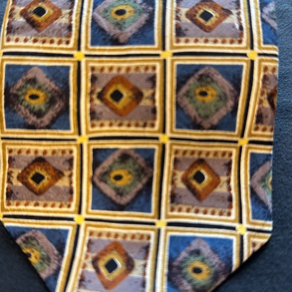 Stonehenge Silk Tie - Picture 3 of 4